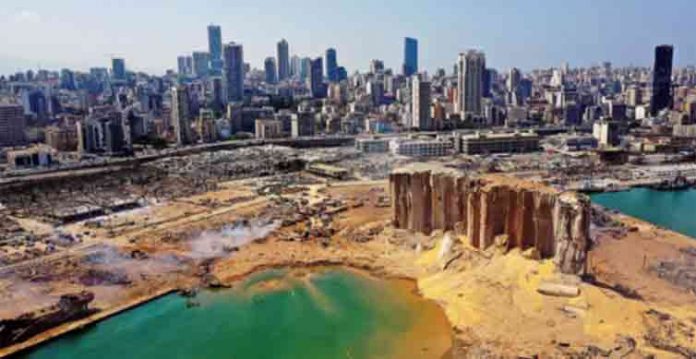 Beirut mein dhamakay ke maqam par 43 meter gehra gadha