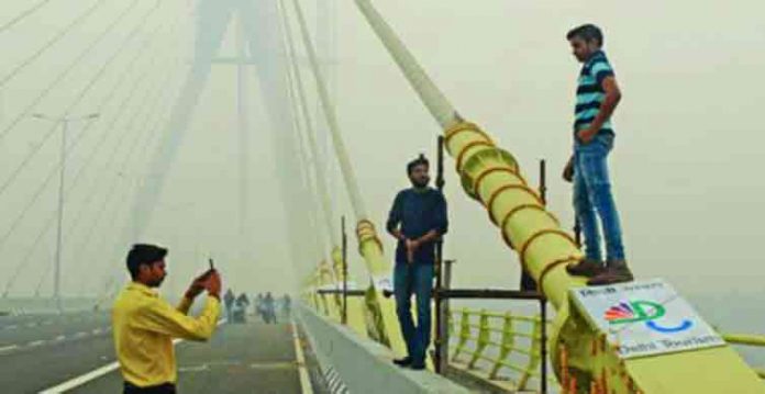 Durgam Cheruvu Cable Bridge Selfie
