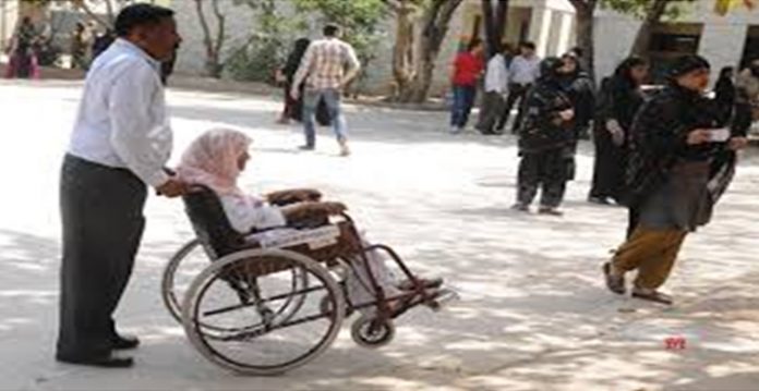 Tamam polling stations par mazoor raye dahinoun ke liye wheelchairs